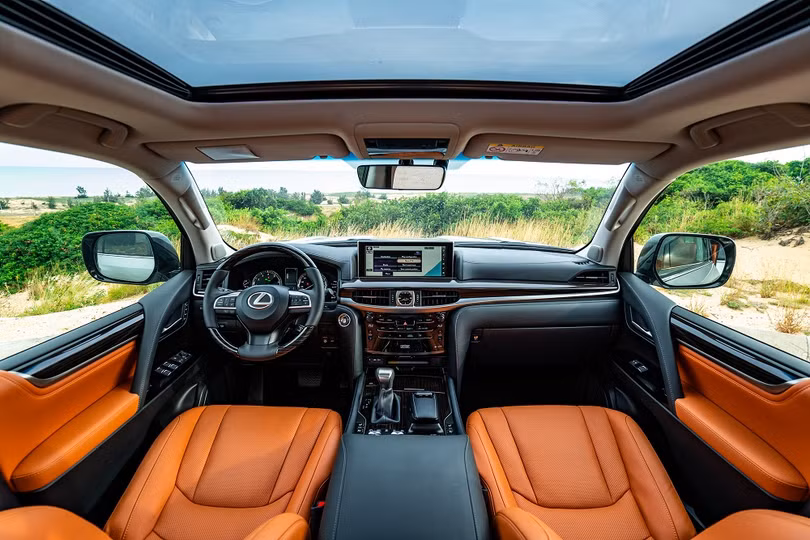 Lexus LX 570 2020 ra mắt tại Việt Nam, giá 8,34 tỷ đồng