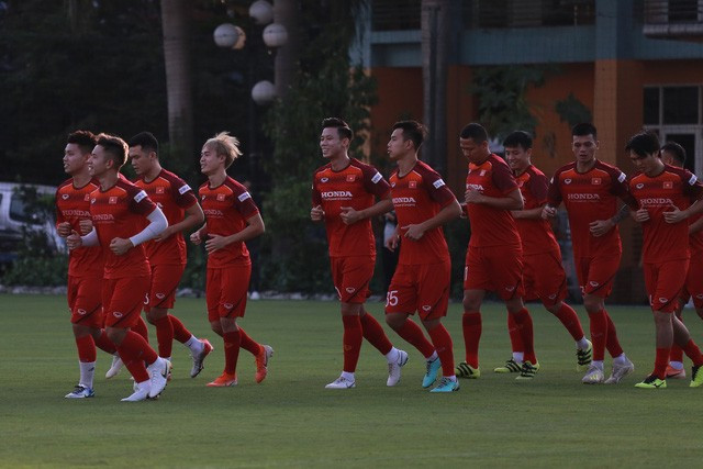 Giáo án “nhẹ nhàng” trong buổi tập thứ 2 của ĐT Việt Nam