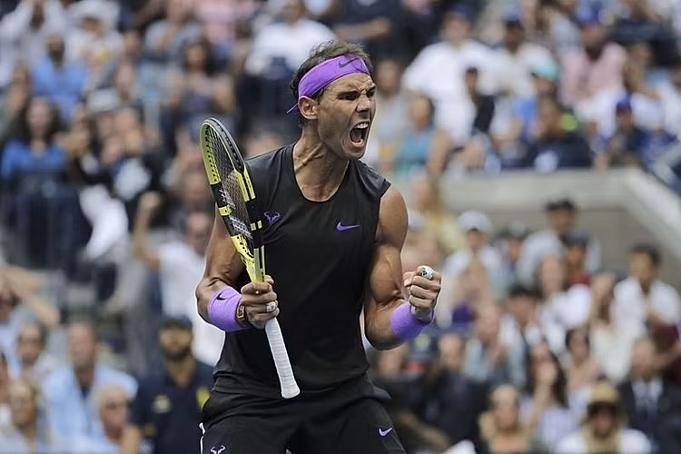 Nadal hứa hẹn trở lại mạnh mẽ tại Paris Masters. Ảnh: AP. Federer rút lui khỏi Paris Masters