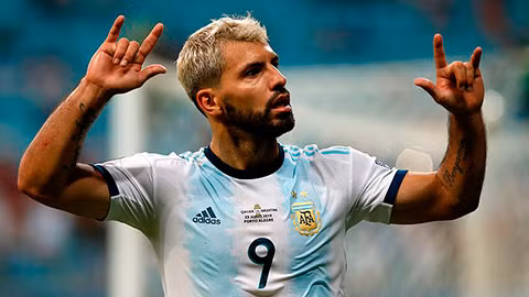 Messi trở lại ĐT Argentina sau 3 tháng bị treo giò