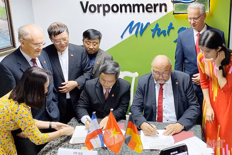 Bang MV - CHLB Đức và Hà Tĩnh ký kết ý định thư hợp tác