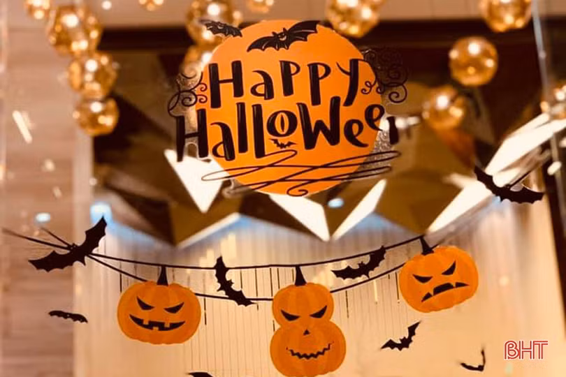 Thích thú hóa...“quỷ nhỏ” đón mùa lễ hội Halloween tại TP Hà Tĩnh