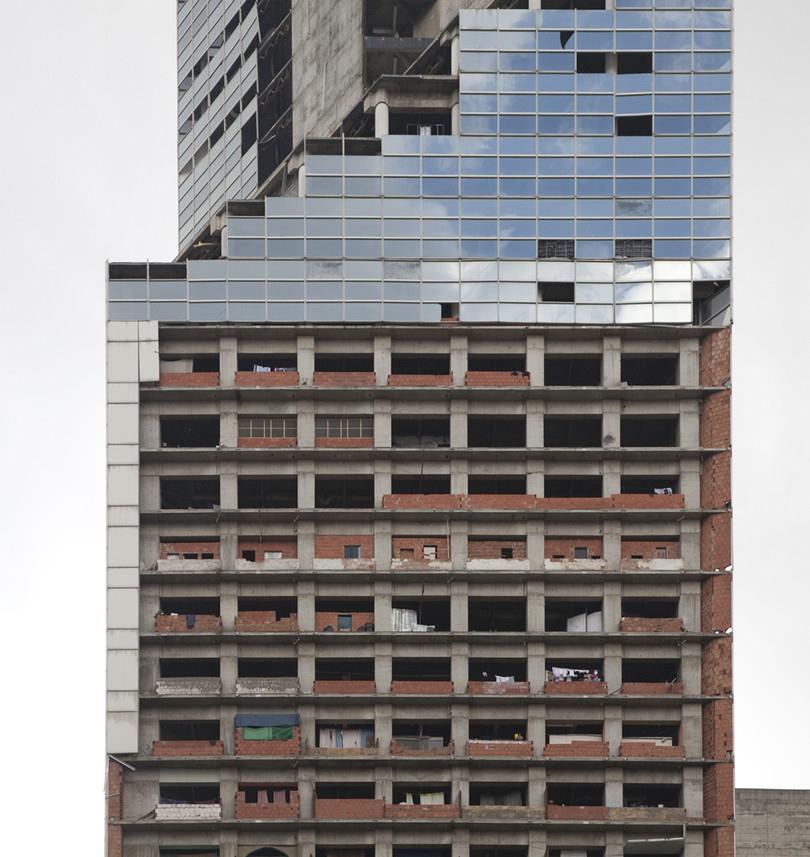 Những tòa nhà chọc trời bị thế giới lãng quên