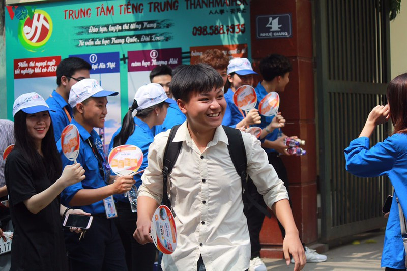 Bộ GD-ĐT chỉ đạo xử lý nghiêm trường hợp mua bán văn bằng chứng chỉ