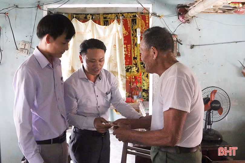 48 hộ dân xã ven biển Hà Tĩnh tự nguyện làm đơn xin ra khỏi hộ nghèo