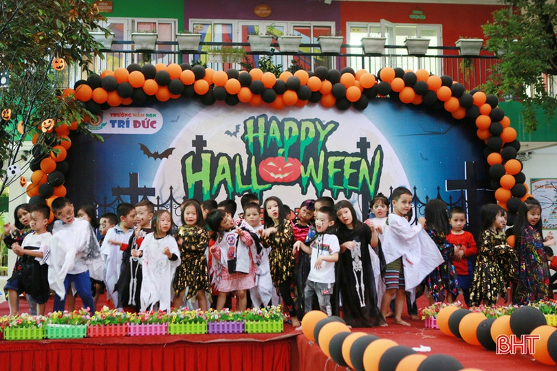 Bé Mầm non Trí Đức vui cùng thế giới huyền bí và vui nhộn của lễ hội Halloween 2019