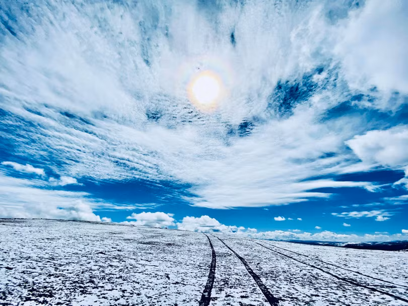 Núi rừng vào thu đẹp như tiên cảnh thu hút du khách tới Trung Quốc