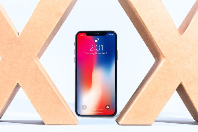 iPhone X cũ là lựa chọn yêu thích của nhiều người ở tầm giá khoảng 15 triệu. Ảnh: Tech Insider. iPhone X chính hãng sắp bị khai tử tại Việt Nam