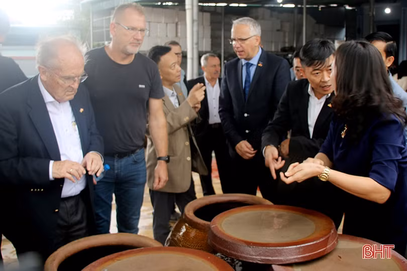 Hà Tĩnh đề nghị bang Mecklengburg – Vorpommern hỗ trợ phát triển nông thôn bền vững