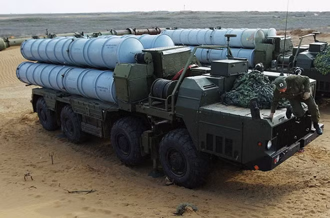 Nga bất ngờ mở kho dự trữ “gọi tái ngũ” hàng loạt tổ hợp phòng không S-300PS