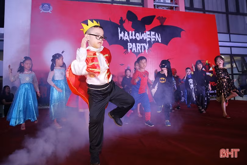 Party Halloween đáng yêu “phát sợ” của học sinh Trường Albert Einstein
