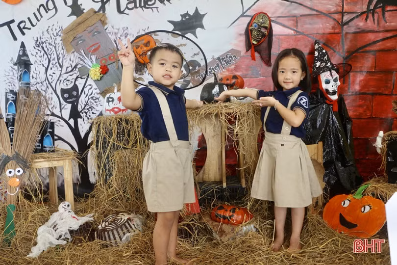 Thích thú hóa...“quỷ nhỏ” đón mùa lễ hội Halloween tại TP Hà Tĩnh