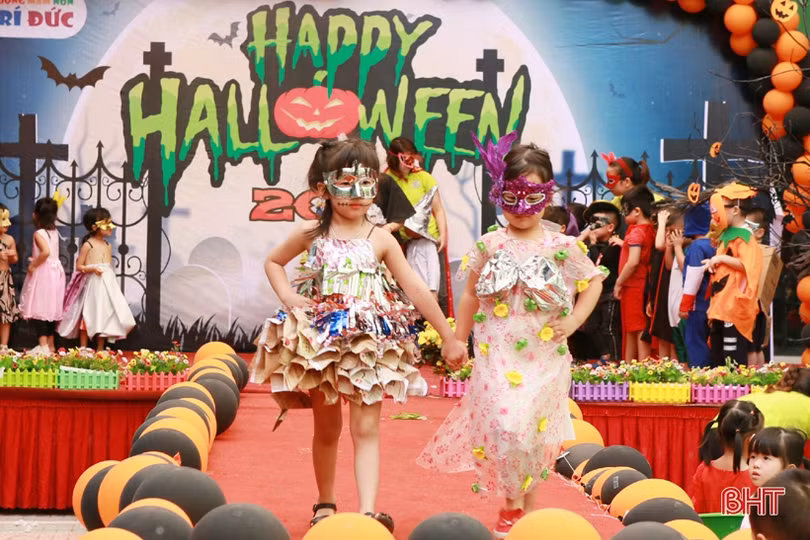 Bé Mầm non Trí Đức vui cùng thế giới huyền bí và vui nhộn của lễ hội Halloween 2019