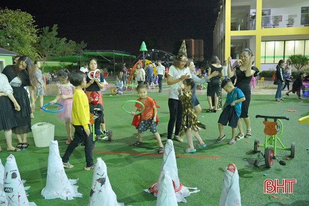 Cuốn hút đêm hội Halloween ở Trường Mầm non quốc tế Trung Kiên