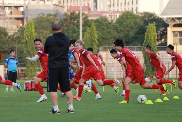Giáo án “nhẹ nhàng” trong buổi tập thứ 2 của ĐT Việt Nam