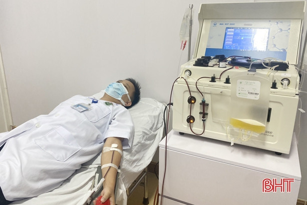 BVĐK tỉnh Hà Tĩnh triển khai kỹ thuật gạn tách tiểu cầu bằng máy tự động
