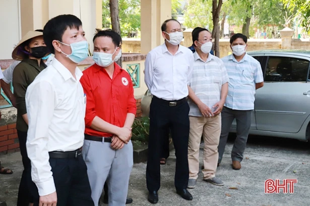 Nghi Xuân ủng hộ đồng bào miền Nam 57 tấn hàng hoá