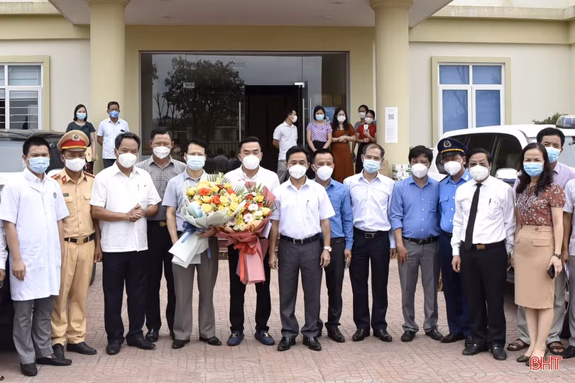 Hà Tĩnh: 3 công dân test nhanh dương tính với virus SARS-CoV-2, Hương Khê lập chốt phong tỏa