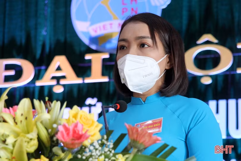Bà Võ Thị Hương tái cử chức Chủ tịch Hội LHPN huyện Hương Sơn