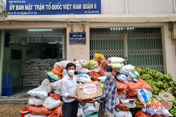 Người dân miền Nam đã tiếp nhận hàng hóa ủng hộ từ Hà Tĩnh