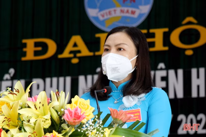 Bà Võ Thị Hương tái cử chức Chủ tịch Hội LHPN huyện Hương Sơn