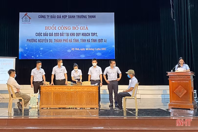 Đấu giá 55 lô đất ở TP Hà Tĩnh, vượt giá khởi điểm gần 51 tỷ đồng