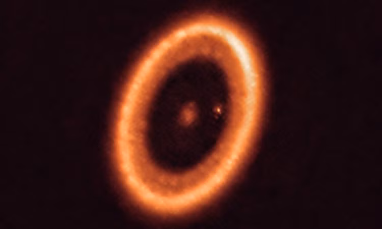 “Đĩa tạo mặt trăng” rộng 150 triệu km quanh ngoại hành tinh