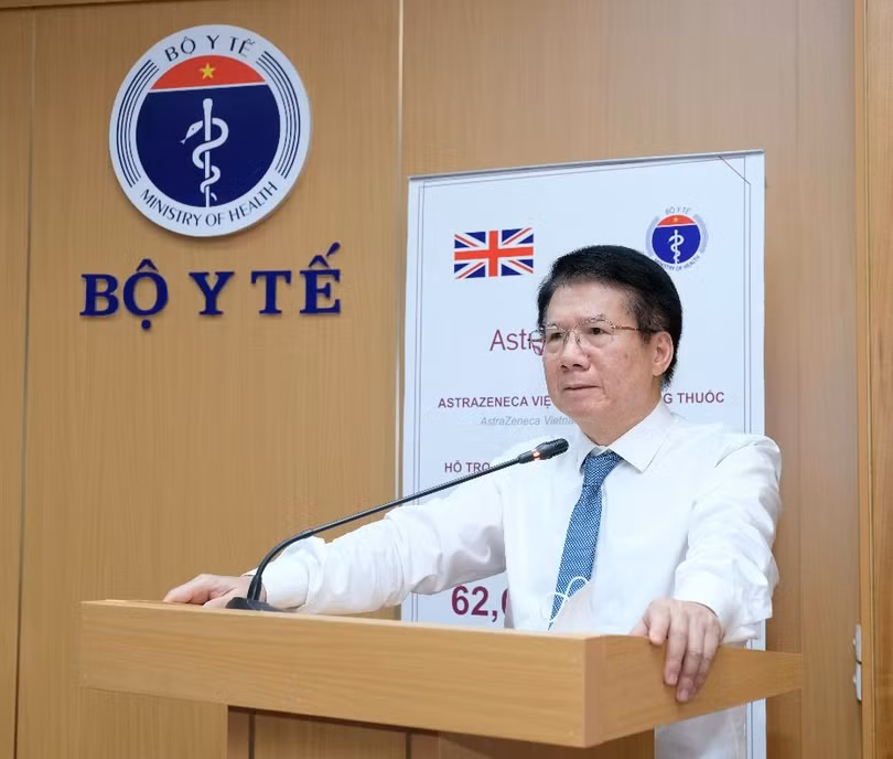 Bộ Y tế tiếp nhận 150.000 hộp thuốc hỗ trợ điều trị bệnh không lây nhiễm trong dịch COVID-19