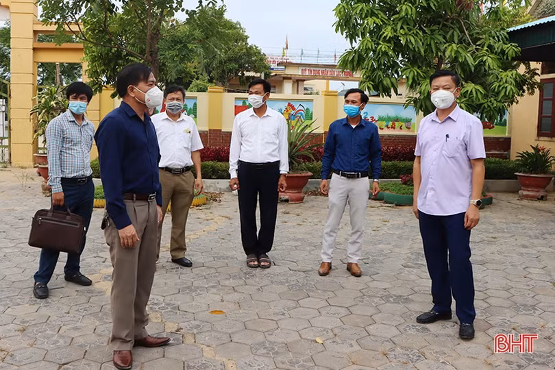 “Lá chắn” phòng ngừa dịch COVID-19 ở Cẩm Xuyên