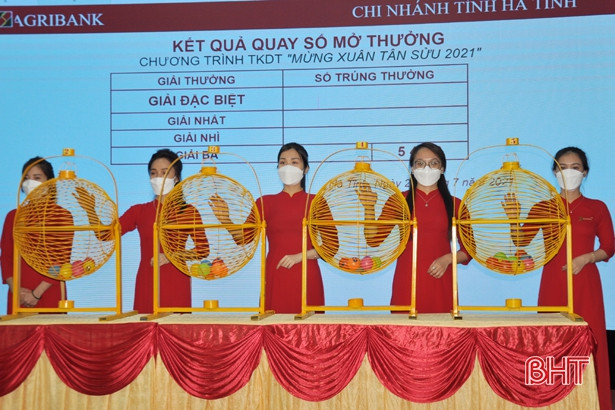 Agribank chi nhánh tỉnh Hà Tĩnh xác định chủ nhân trúng xe ô tô KIA Soluto