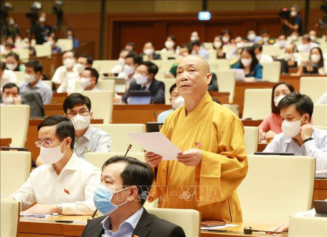 Đại biểu Quốc hội: 5K + vaccine - giải pháp căn cơ và bền vững