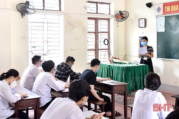 Thí sinh Hà Tĩnh xem điểm thi tốt nghiệp THPT năm 2021 như thế nào?