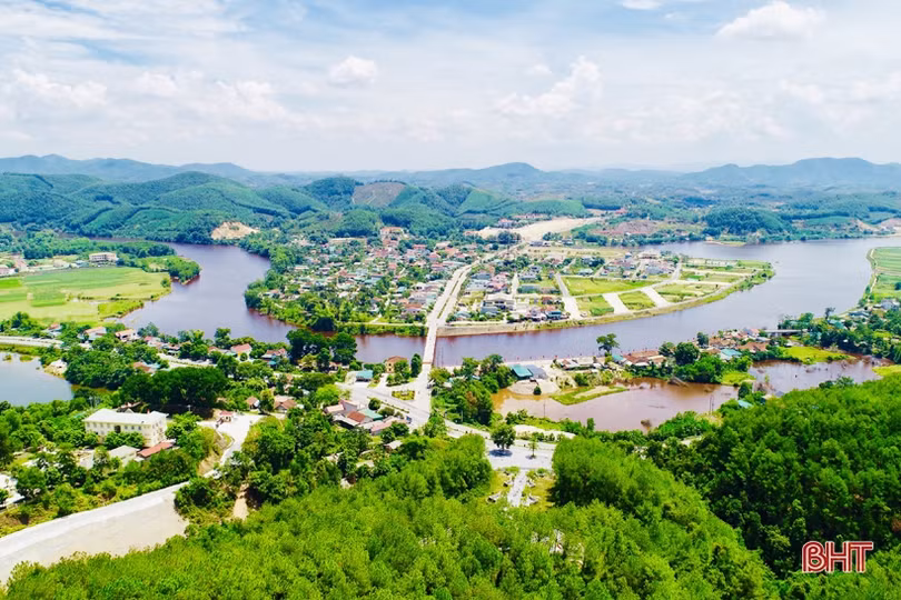 Vũ Quang bừng sáng giữa đại ngàn