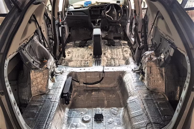 Cách giảm tiếng ồn khoang lái trên ôtô bình dân