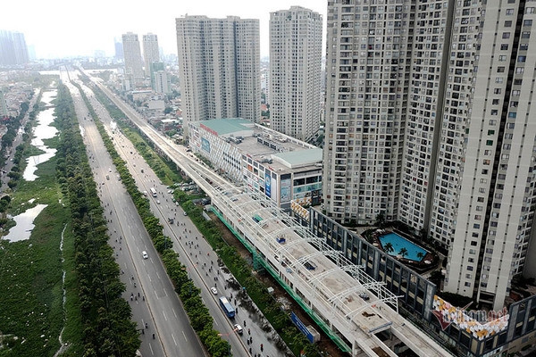 Nghịch lý thị trường bất động sản TP.HCM: Giao dịch giảm, giá vẫn tăng