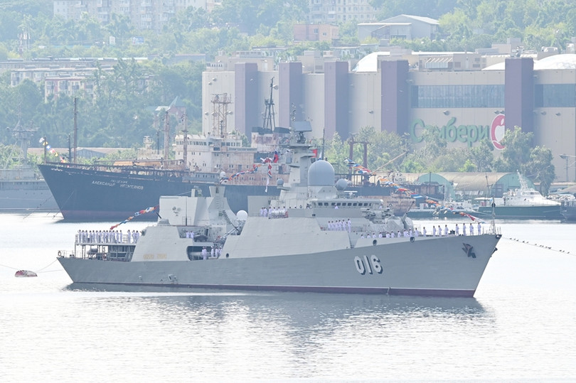 Biên đội tàu 015, 016 trong đội hình tại Lễ duyệt binh. Ảnh: THÀNH NAM Biên đội tàu Hải quân Việt Nam tham dự lễ duyệt binh tại Liên bang Nga