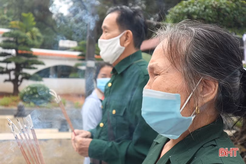 Xúc động lễ giỗ 10 nữ liệt sỹ thanh niên xung phong Ngã ba Đồng Lộc