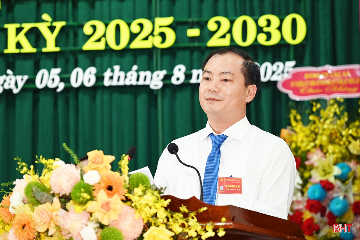 Chủ tịch UBND xã Kỳ Thượng Nguyễn Cao Cường khai mạc đại hội.