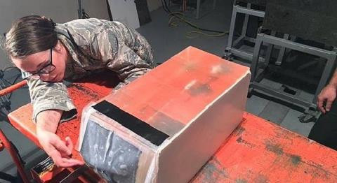 Áo giáp từ vật liệu phi Newton siêu khủng ảnh 2 ao giap tu vat lieu phi newton sieu khung