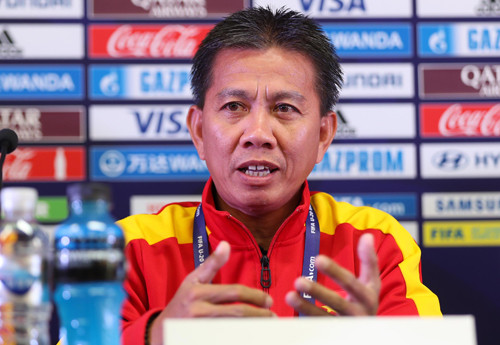 hlv hoang anh tuan zealand co le nghi rang viet nam moi biet da bong