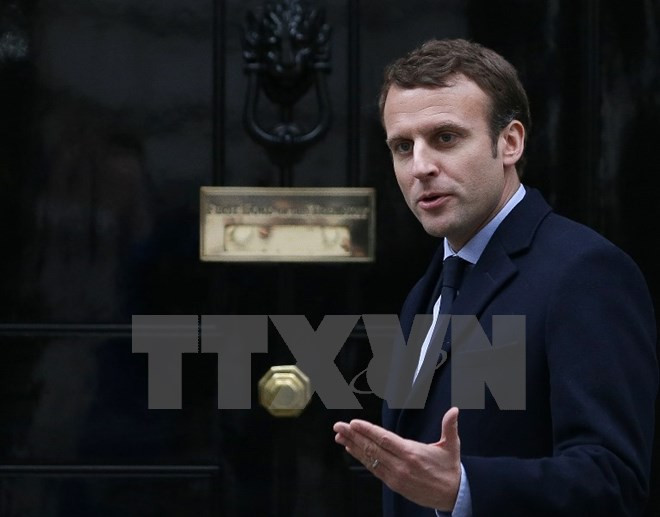 tong thong dac cu phap emmanuel macron tuyen the nham chuc