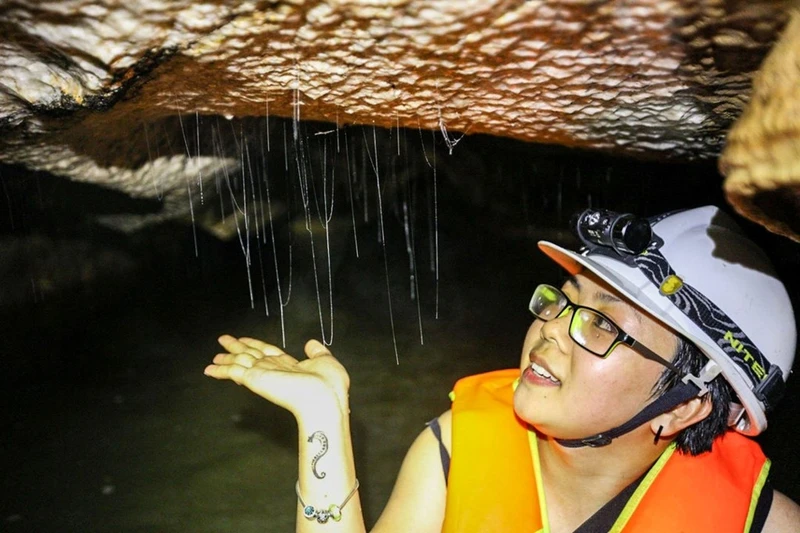 to da nhu da hang chuc nghin nam trong hang son doong cua ba be