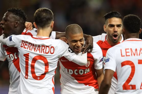 monaco dang quang ligue 1 cau chuyen co tich vi dai