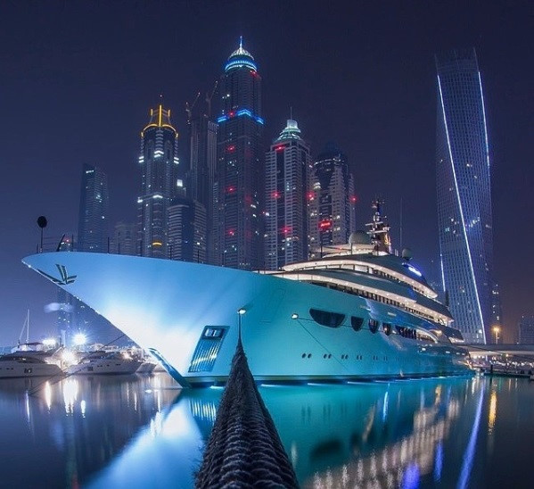 cuoc song cua hoi con nha giau dubai