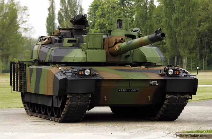 suc manh xe tang chu luc cua quan doi phap amx56 leclerc