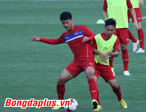 canh sat han quoc duoc trang bi sung bao ve u20 viet nam