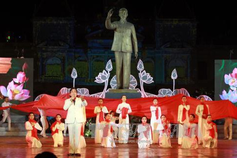 ky niem 70 nam bac ho ve thu do gio ngan lanh dao khang chien chong phap