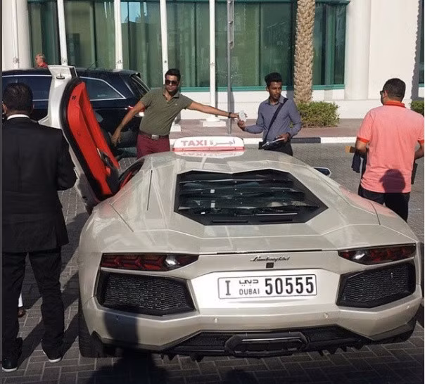 cuoc song cua hoi con nha giau dubai