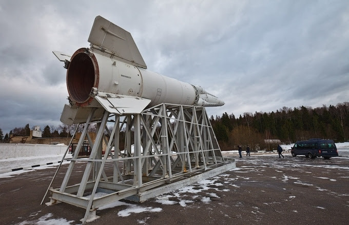 dan radar nga co the phat hien qua bong kim loai tu 2 000 km