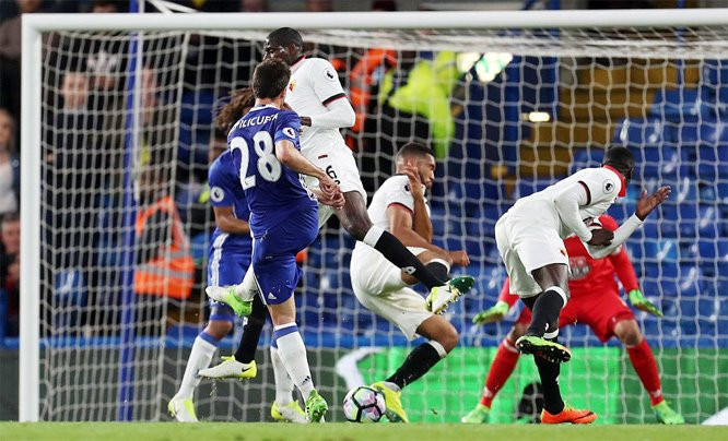 Chelsea thắng nghẹt thở dưới cơn mưa gôn ảnh 2 chelsea thang nghet tho duoi con mua gon